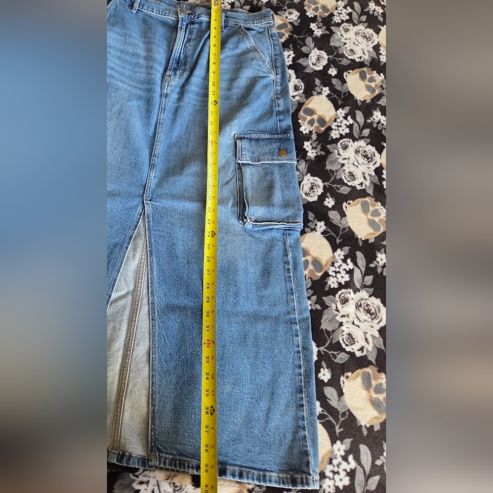 a.n.a Blue High-Rise Denim Skirt - Picture 8 of 8